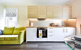 A Two Bedroom A Stride Away From Meridian Greenwich